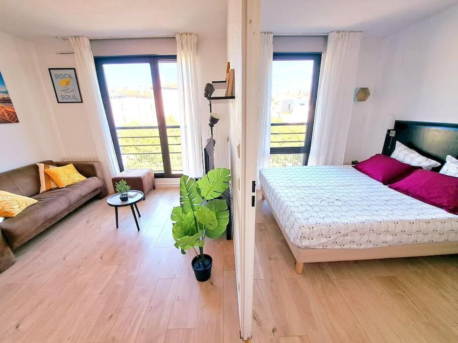 Le Valmy: Appartement Lumineux Au Pied Du Metro 리옹 외부 사진