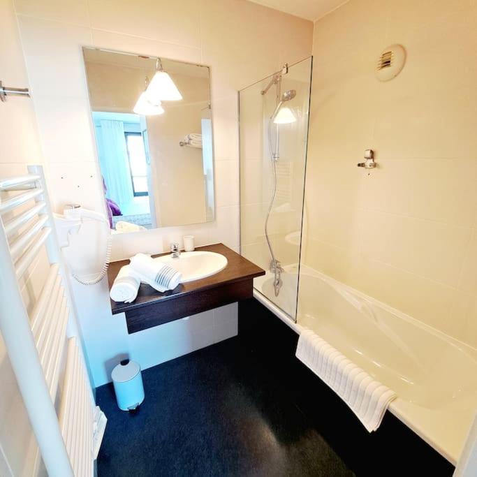 Le Valmy: Appartement Lumineux Au Pied Du Metro 리옹 외부 사진